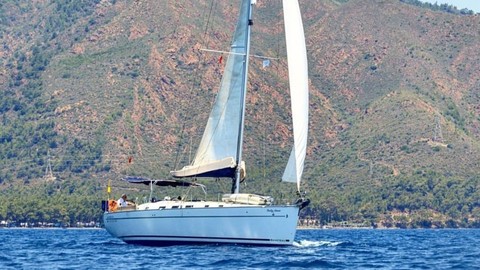 Beneteau Oceanis 43