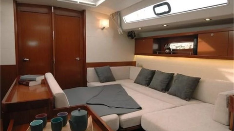 Beneteau Oceanis 50 Family