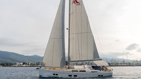 Hanse 588