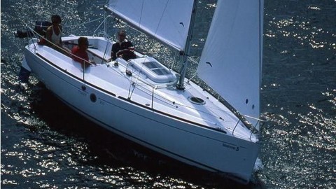 Beneteau First 211