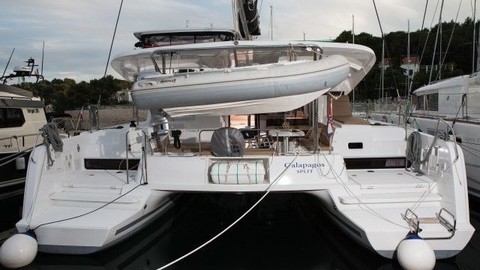 Lagoon 42