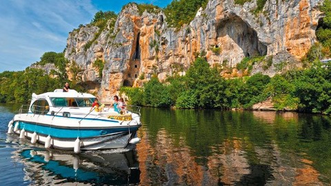 Cantieri estensi goldstar 560 c fly