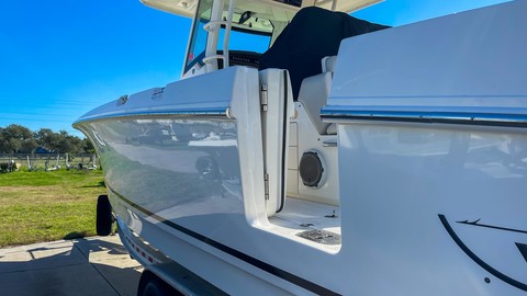 Boston Whaler 330 Outrage