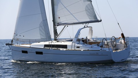 Beneteau Oceanis 35