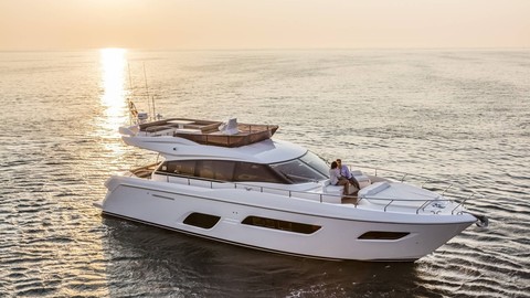 Ferretti 550