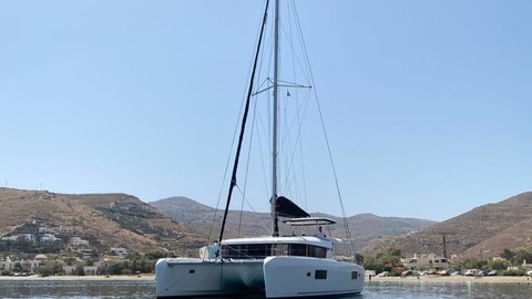 Lagoon 42