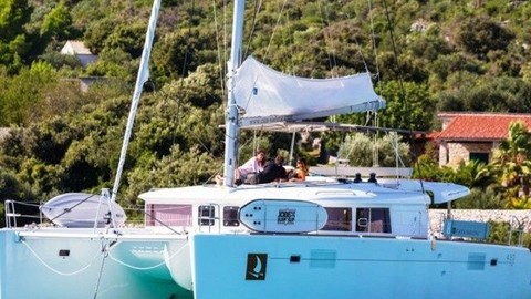 Lagoon 450 F