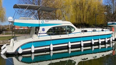 Cantieri estensi goldstar 560 c fly