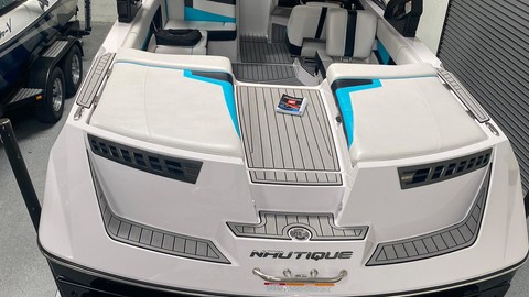 Super Air Nautique 230