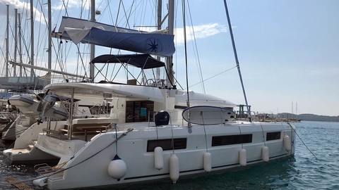 Lagoon 50
