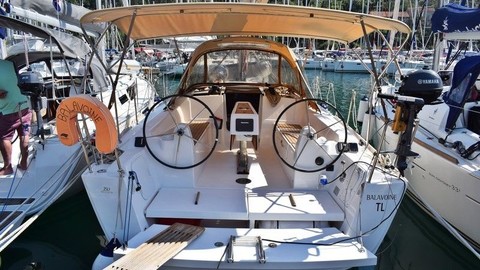 Dufour 350