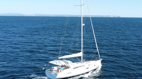 Beneteau Oceanis 45