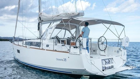 Beneteau Oceanis 38