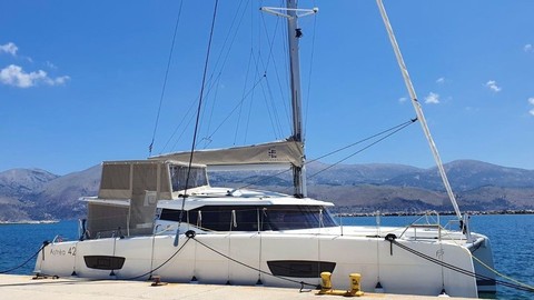 Fountaine Pajot Astréa 42