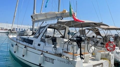 Beneteau Oceanis 38.1