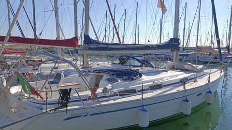 Bavaria 37