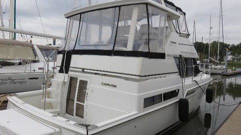 Carver 41 Cockpit Motor Yacht