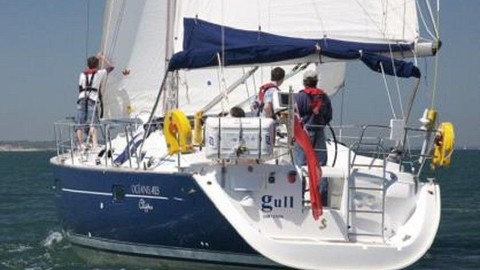 Beneteau Oceanis Clipper 423