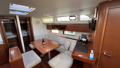 Beneteau Oceanis 46.1