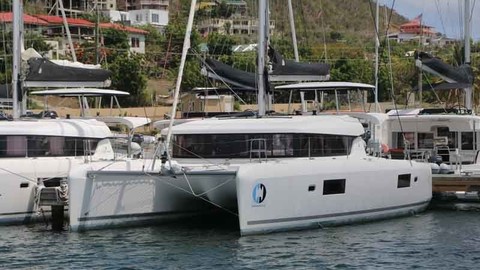 Lagoon 42