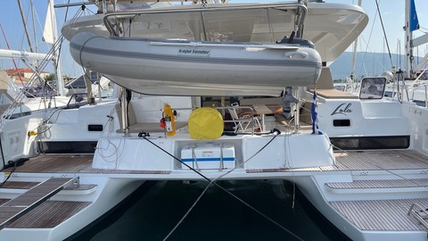 Lagoon 42