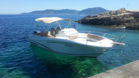 Jeanneau Cap Camarat 7.5 CC