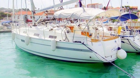 Bavaria Cruiser 36