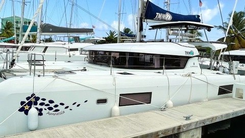 Lagoon 42