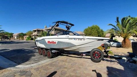 Malibu Wakesetter 25 LSV