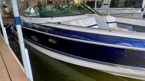 Formula 350 Crossover Bowrider