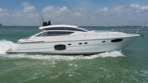 Pershing 62