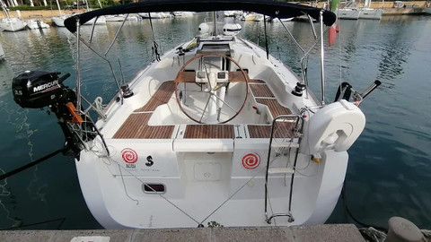 Beneteau Oceanis 37