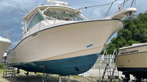 Grady-White Express 370