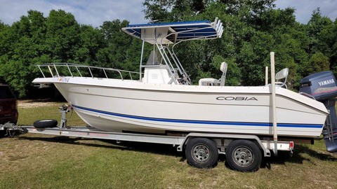 Cobia 217 center console