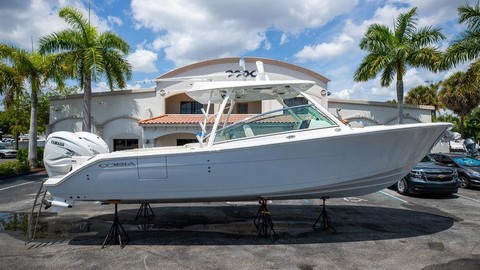 Larson Cabrio 330 DC