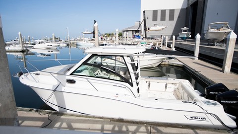 Boston Whaler 285 Conquest
