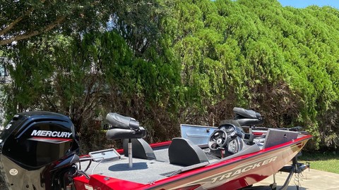 Tracker Pro Team 175 TXW