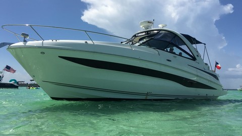 Sea Ray 370 Venture