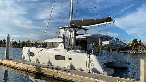 Lagoon 42