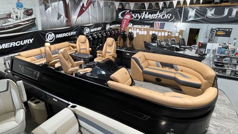 60 x 16 tri-toon passenger vessel