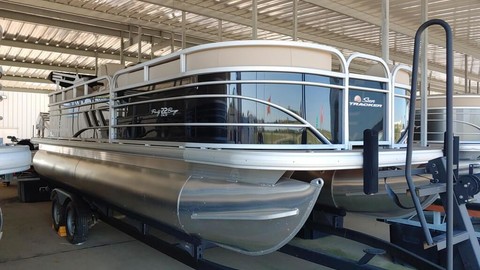 Sun Tracker Party Barge 22 DLX