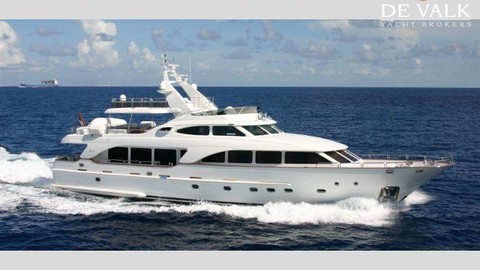 Benetti Tradition 100