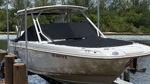Boston Whaler 270 Vantage