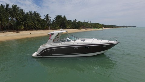 Chaparral 370 Signature Cruiser