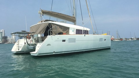 Lagoon 400