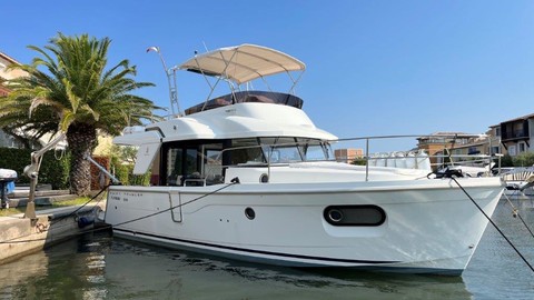 Beneteau Swift Trawler 35