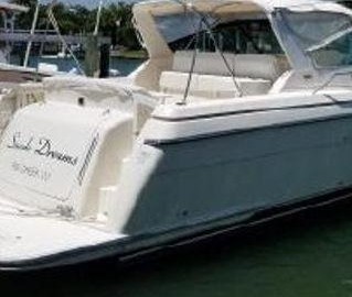 Cruisers Yachts 35 Express