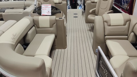 Sunchaser Boats Geneva Cruise 22 LR DH