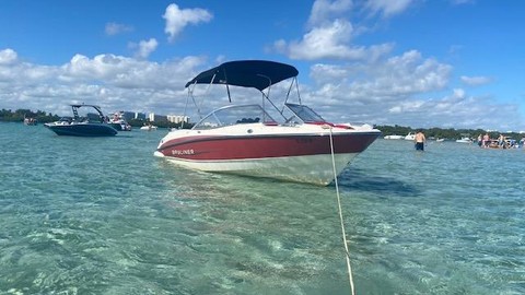 Bayliner 215 Bowrider