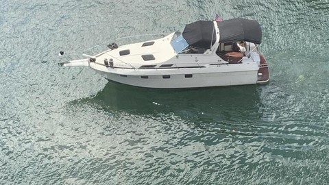 Cruisers yachts 298 villa vee